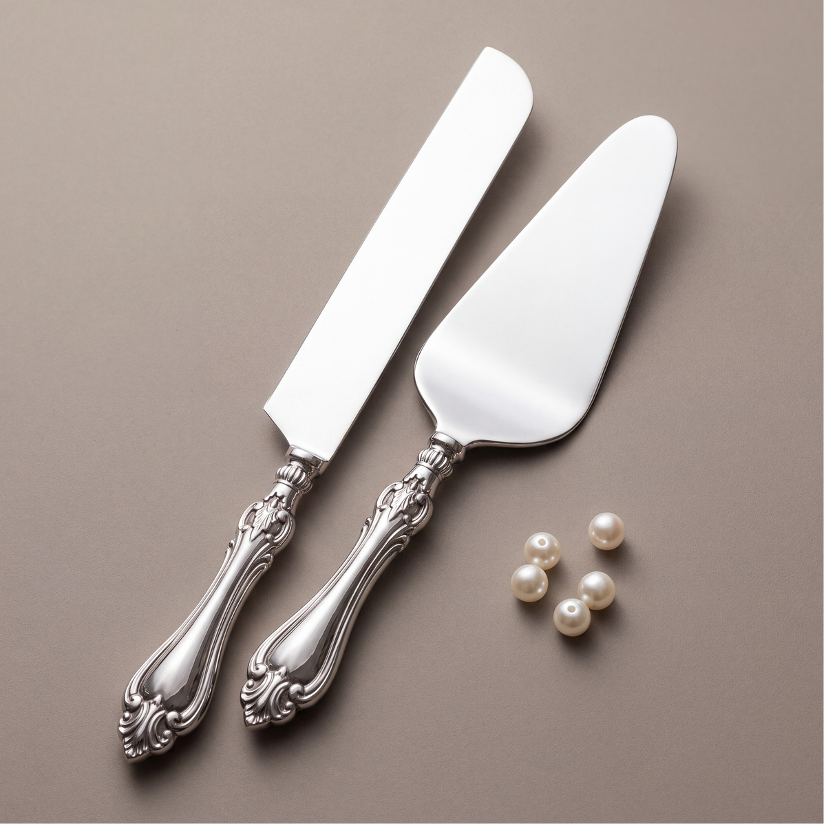 Vintage cake set of 2 (knife with cake lifting spatula)