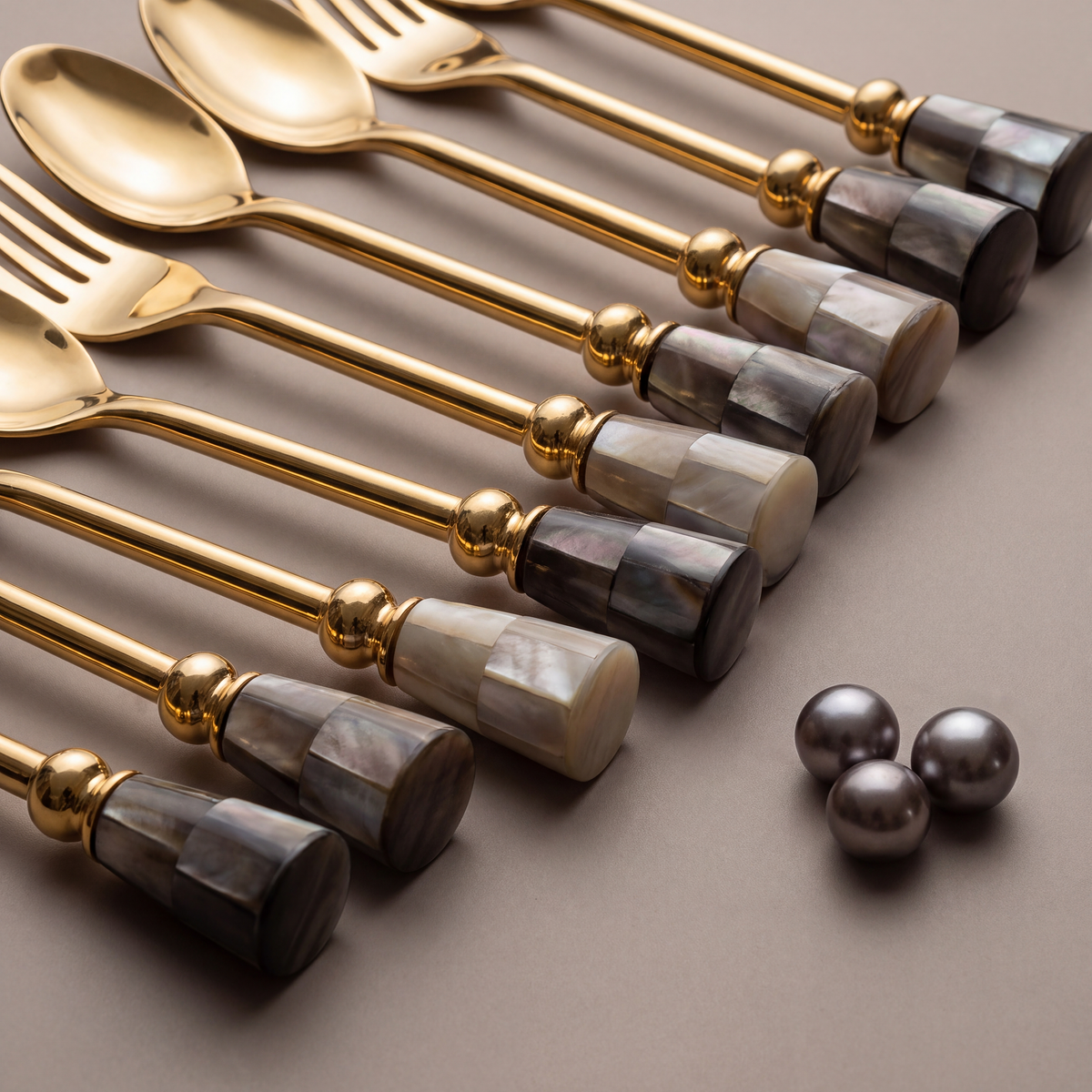 Black mother-of-pearl dinner spoons & forks (set of 12)