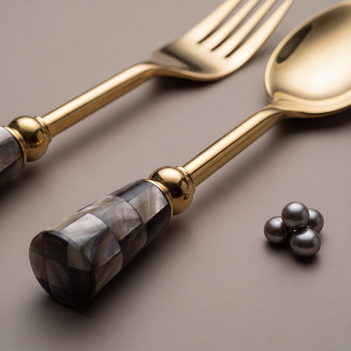 Black mother-of-pearl dinner spoons & forks (set of 12)