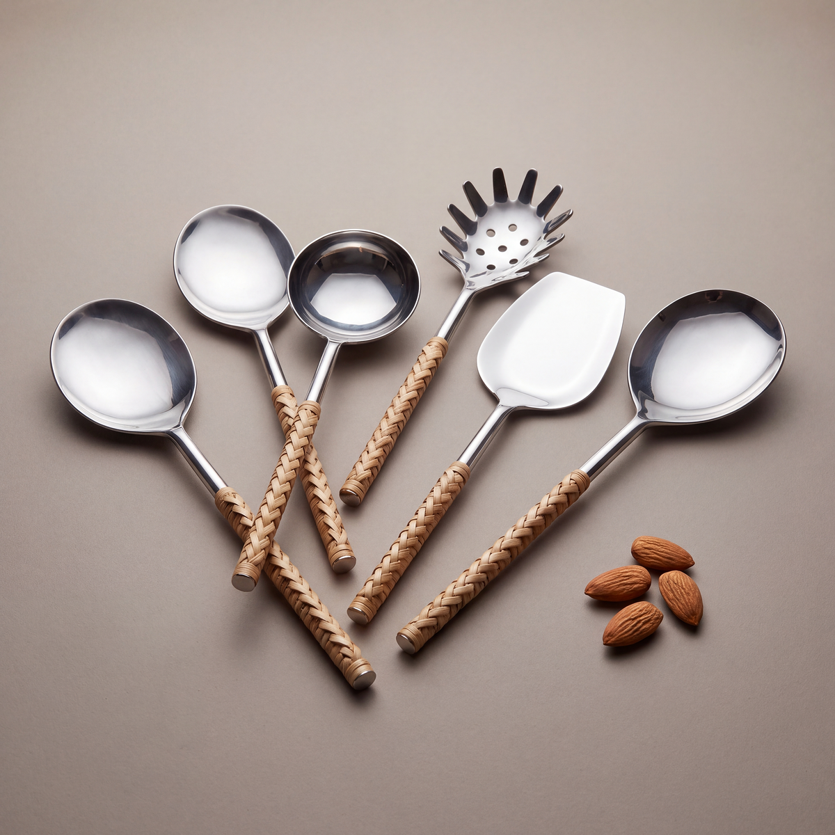 Rattan serving set of 6