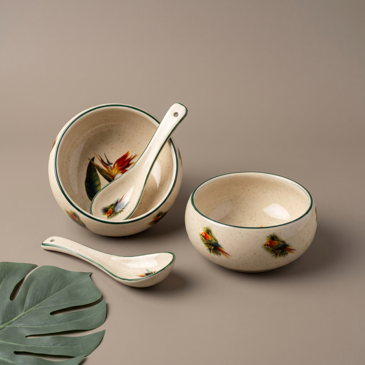 Tropical soup bowls with spoons (set of 4)