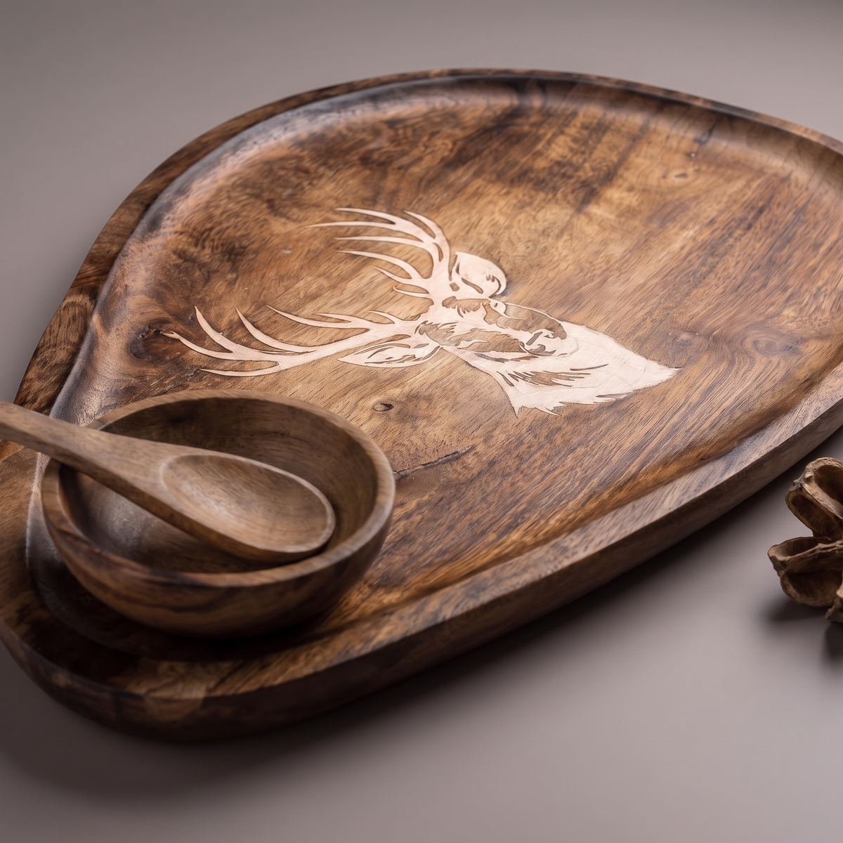 White Reindeer oval platter (with dip bowl and spoon)