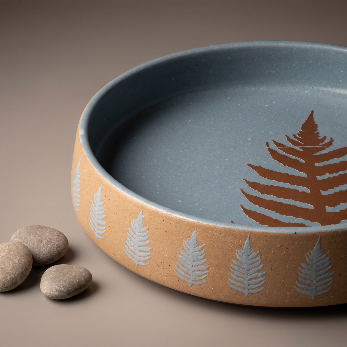 Dual Tone round salad bowl