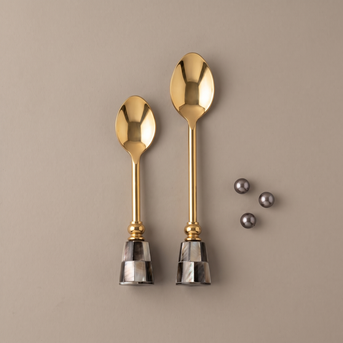 Black mother-of-pearl coffee spoons (set of 6)