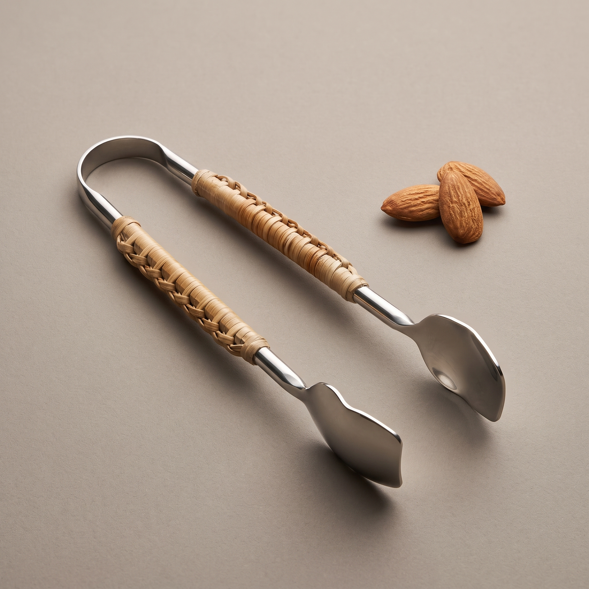 Rattan pastry tong