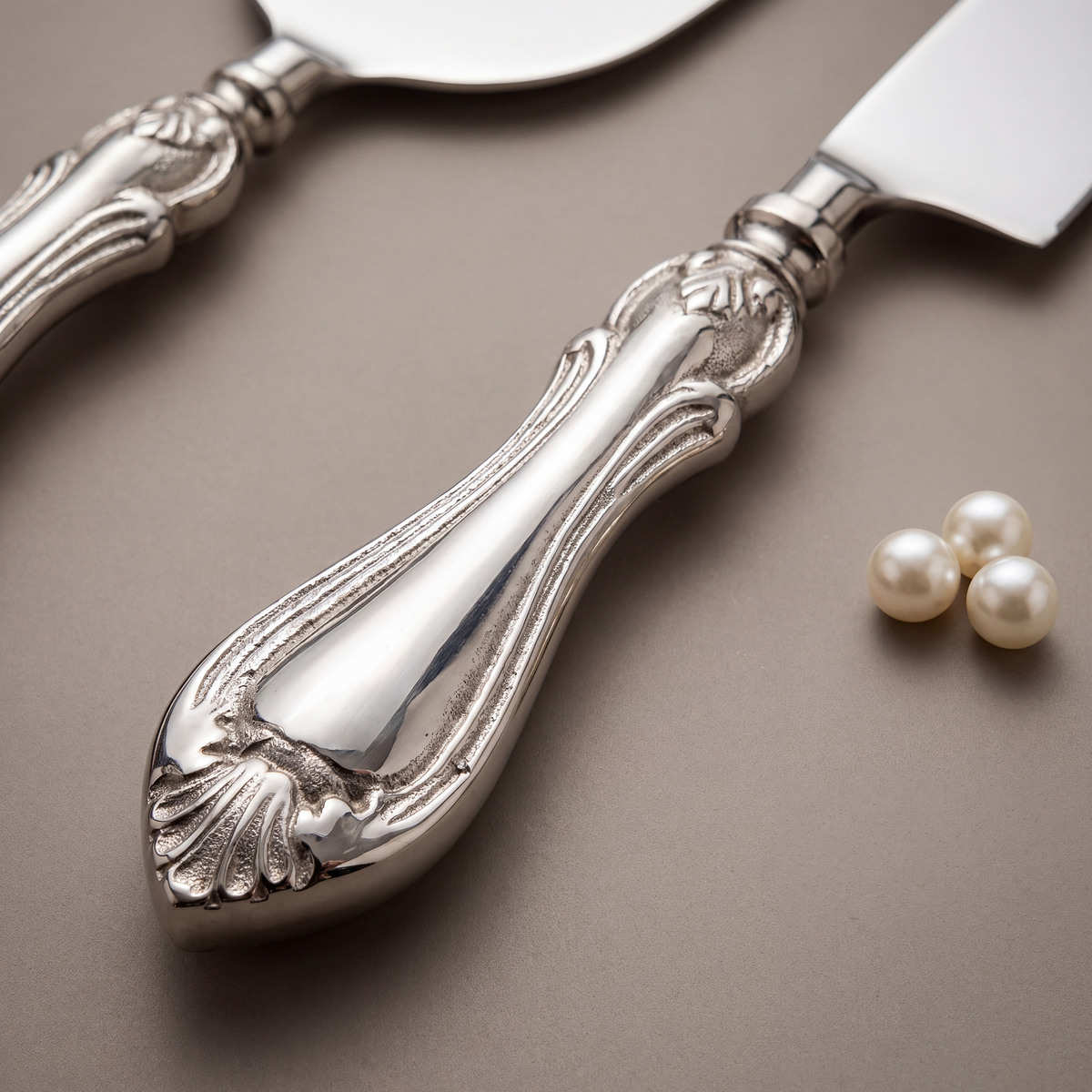 Vintage cheese knife set of 2
