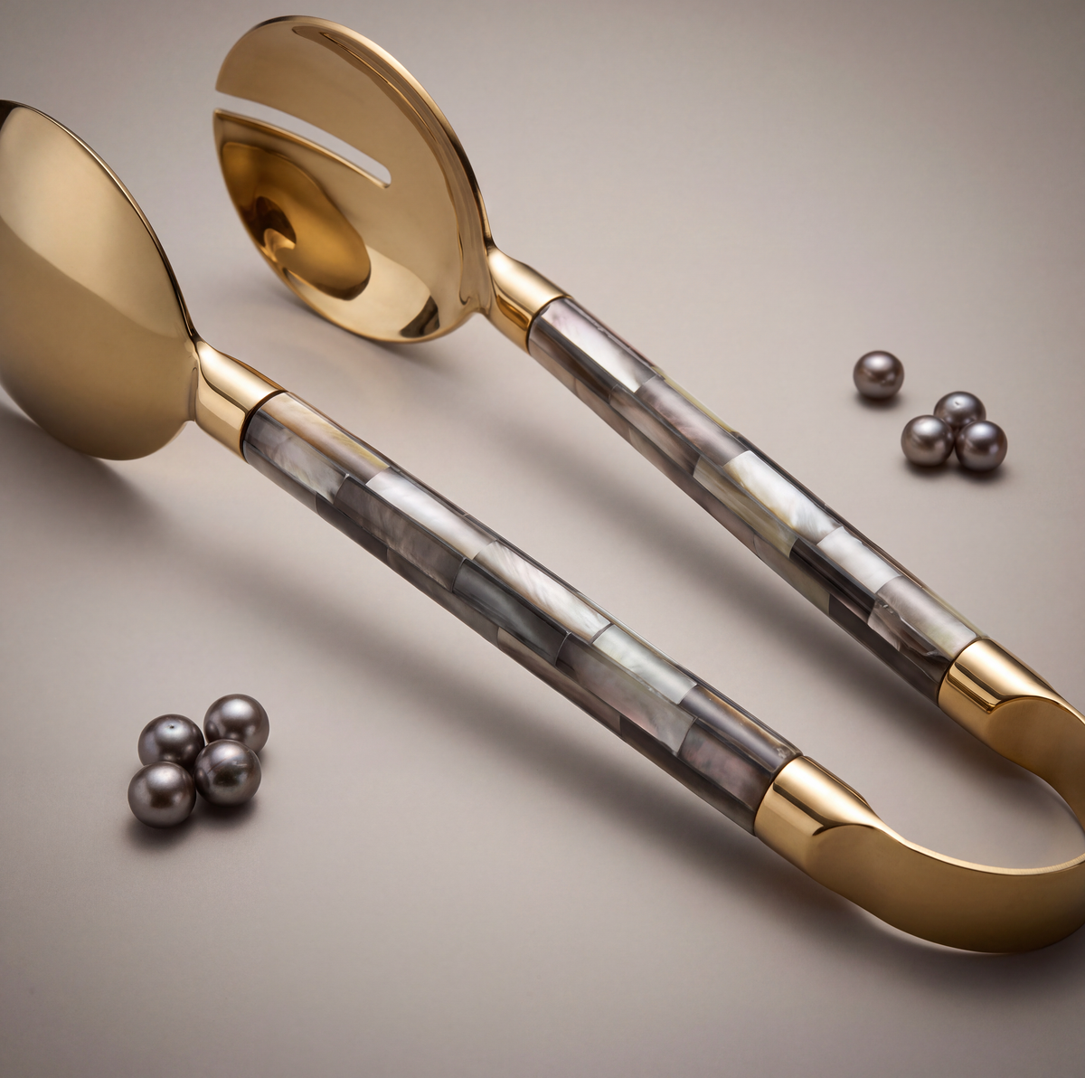 Black mother-of-pearl pastry tong