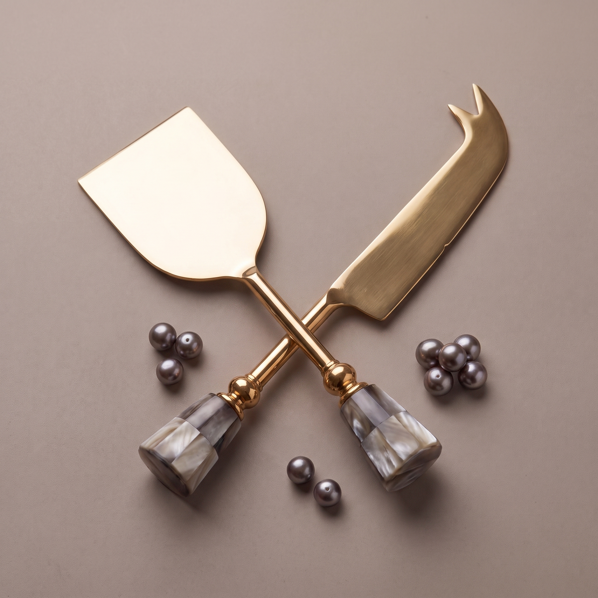 Black mother-of-pearl cheese knife set of 2