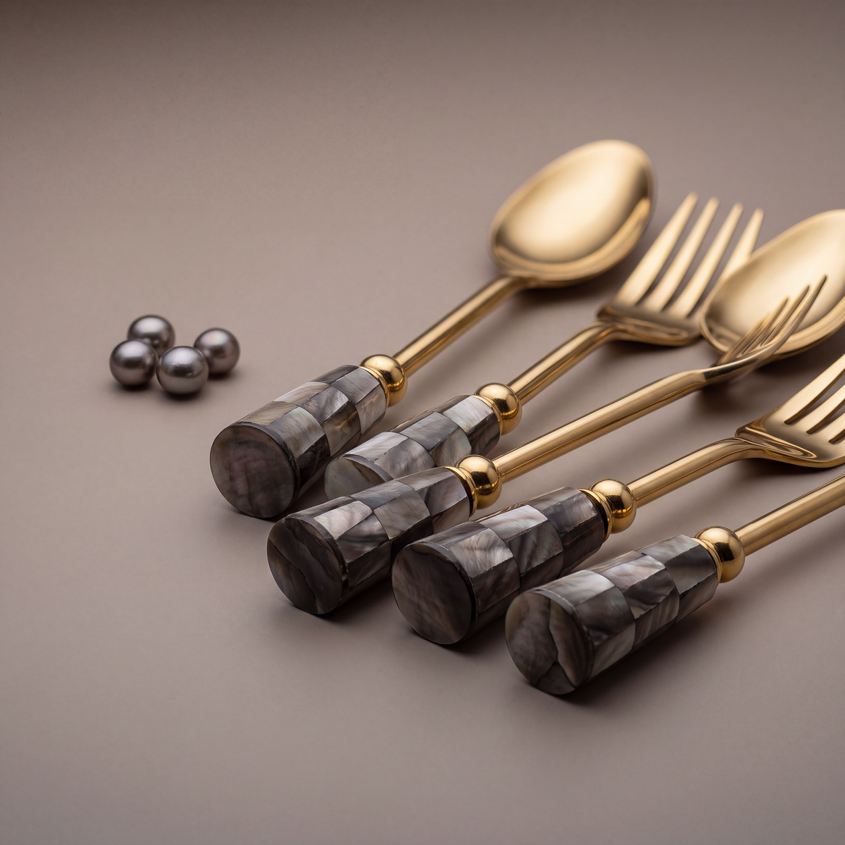 Black mother-of-pearl dinner spoons & forks (set of 12)