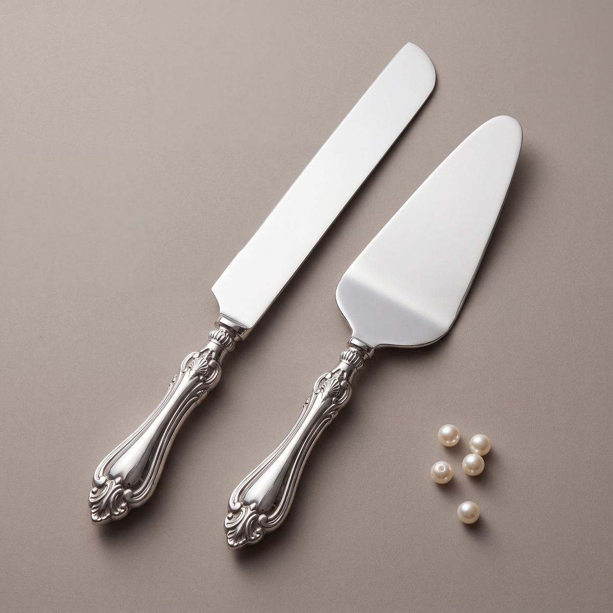 Vintage cake set of 2 (knife with cake lifting spatula)
