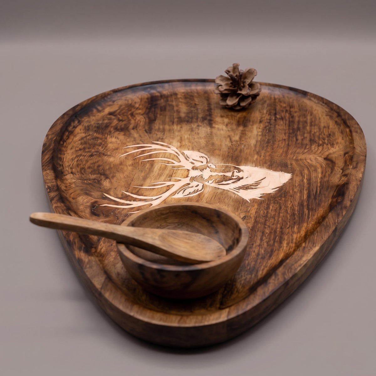 White Reindeer oval platter (with dip bowl and spoon)