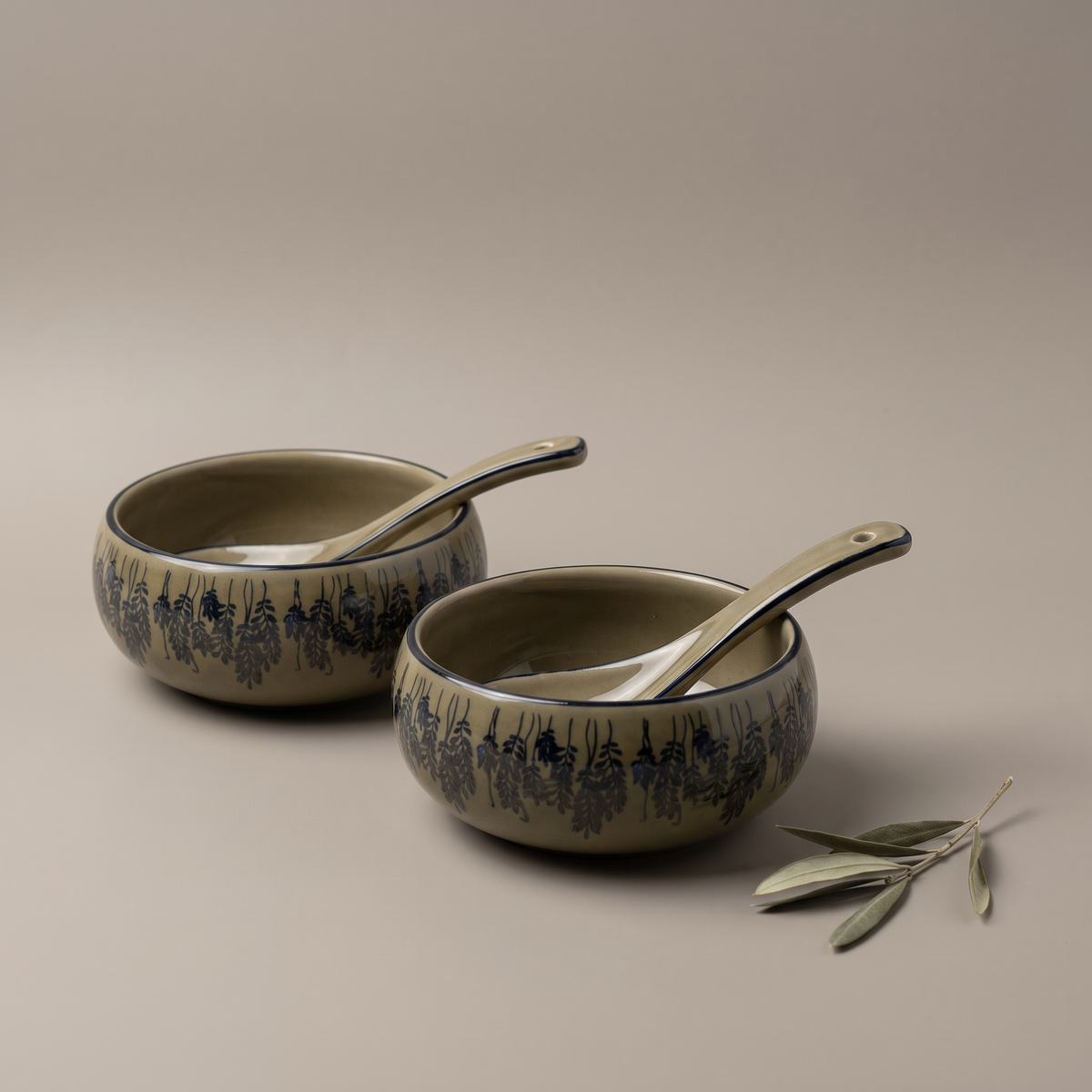 Olive & Dandelion soup bowls with spoons (set of 4)