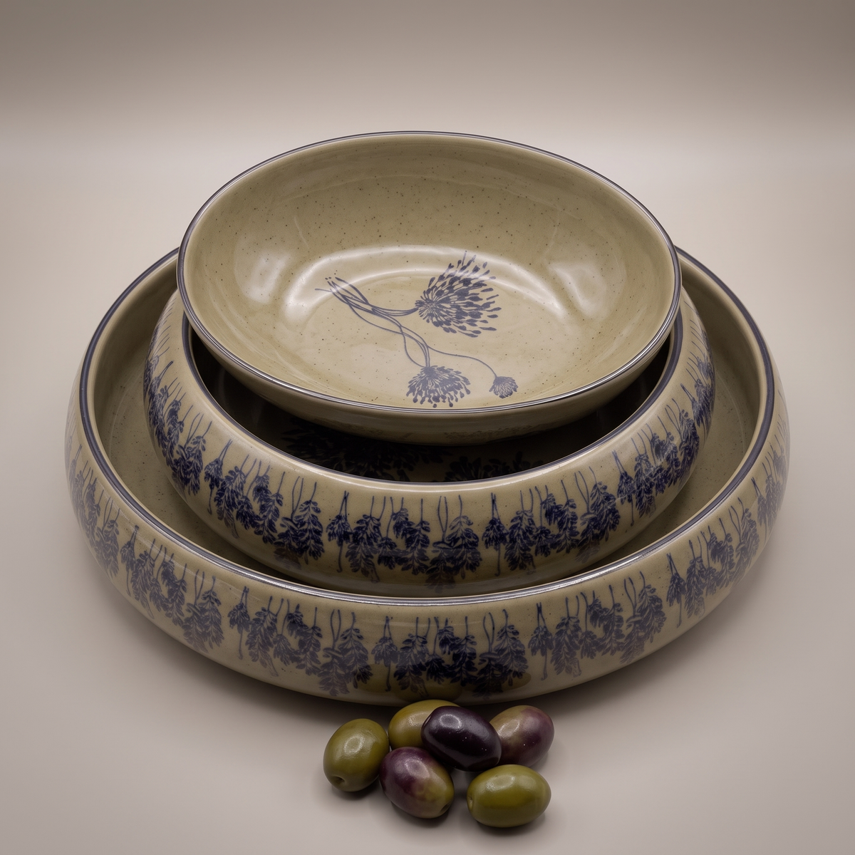 Olive & Dandelion serving bowls (set of 3)