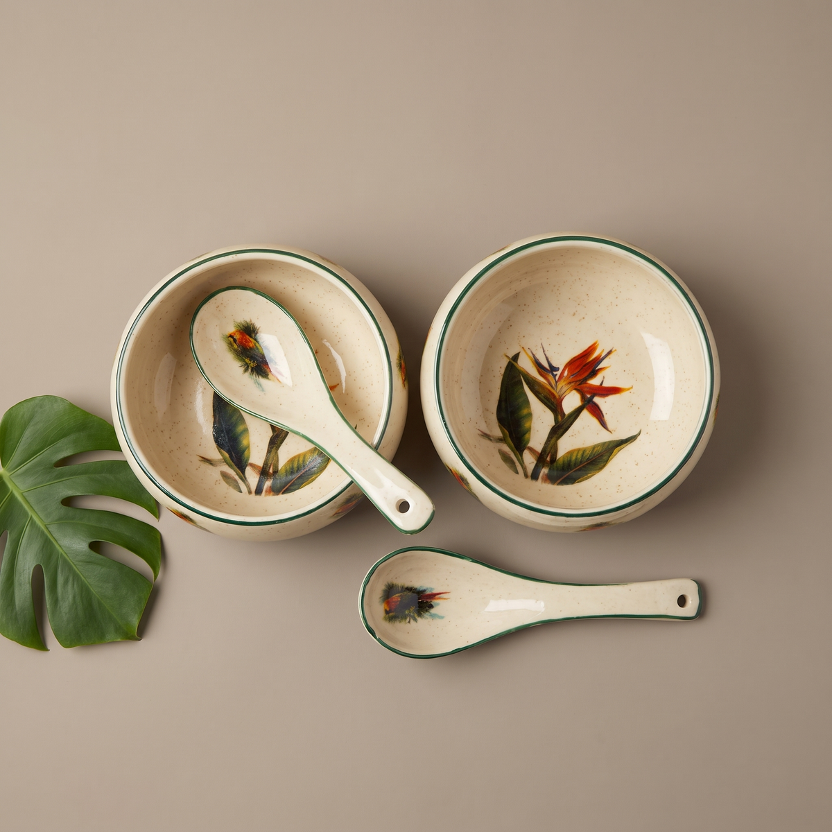 Tropical soup bowls with spoons (set of 4)