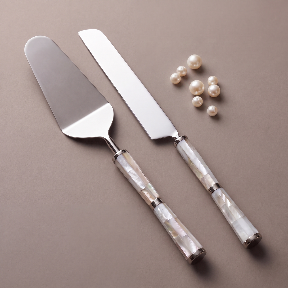 White mother-of-pearl cake set of 2 (knife with cake lifting spatula)