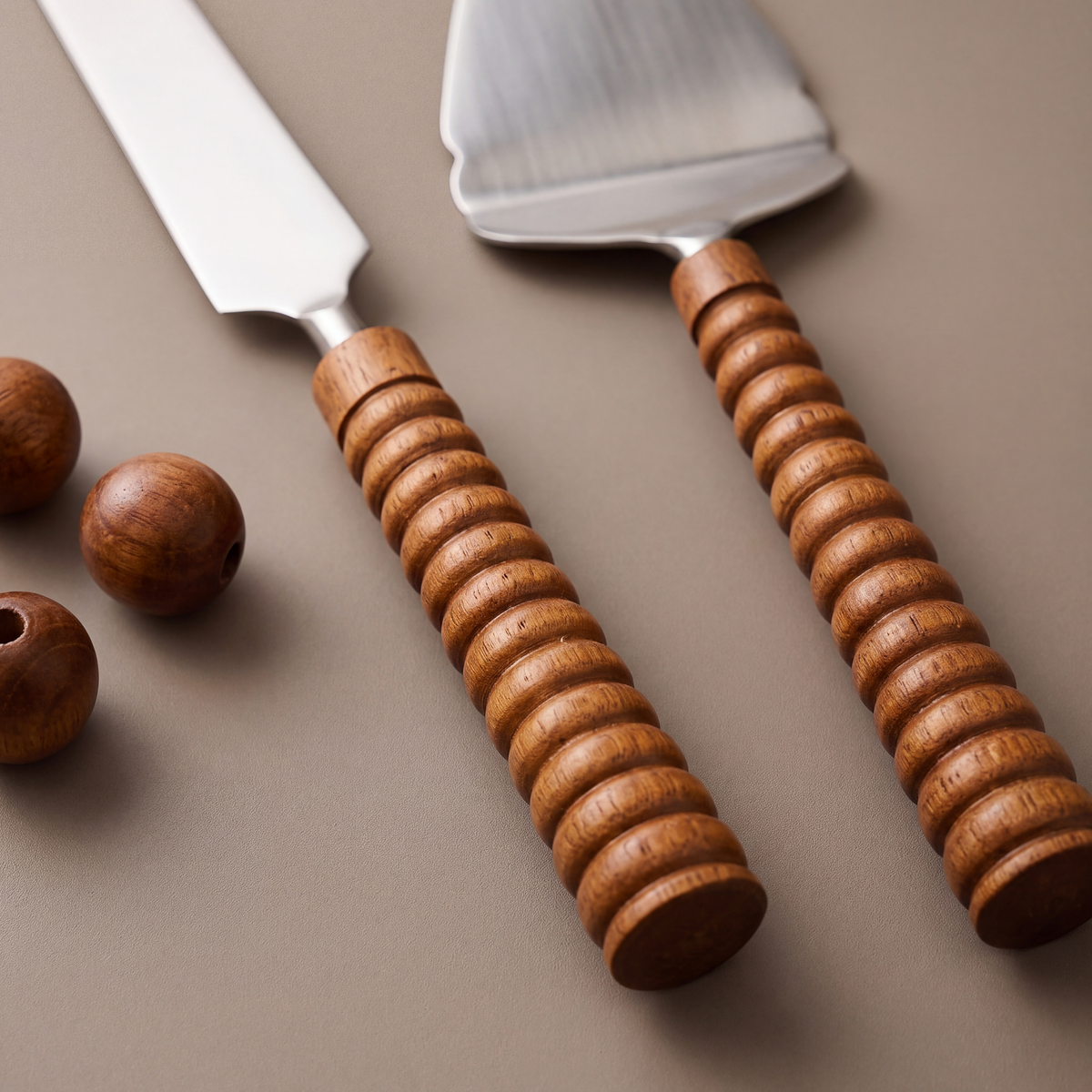 Wood Cake Set of 2 (Knife with Cake Lifting Spatula)